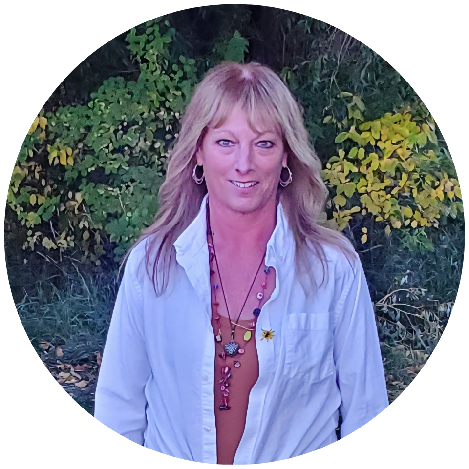 JOAN CREED | CO-FOUNDER